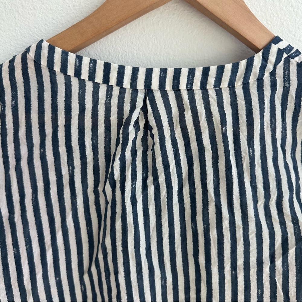 Banana Republic Striped Navy and White Blouse - Picture 6 of 7